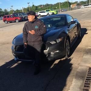 Meet your Posher, Javier